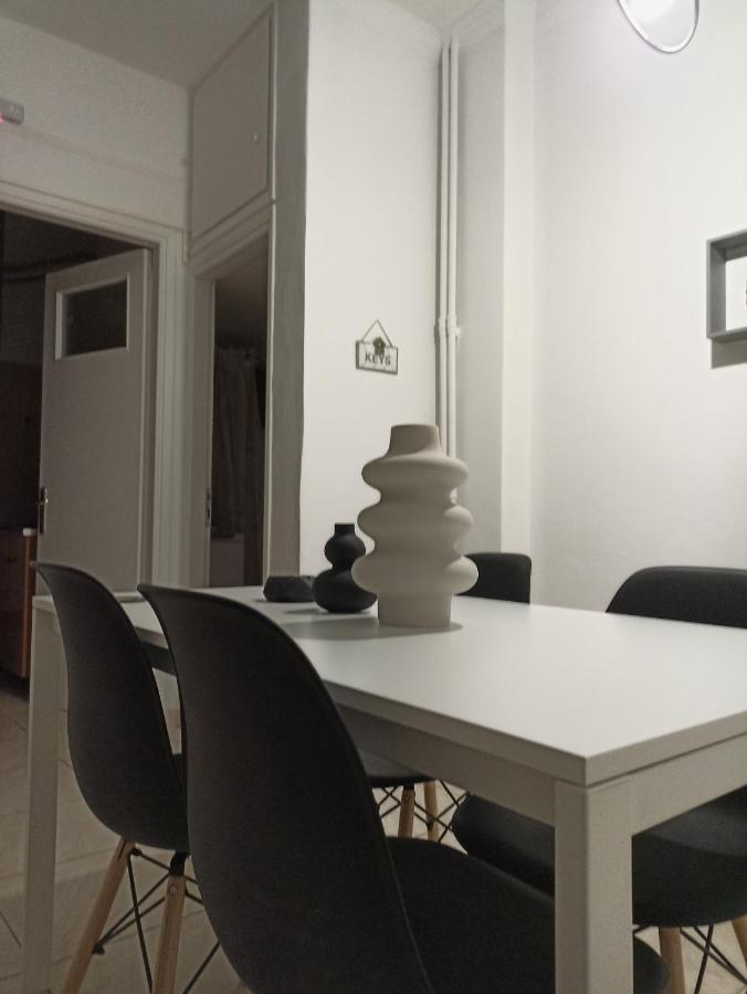 Pagrati Apartment Διαμέρισμα Παγκράτι Athena Bagian luar foto